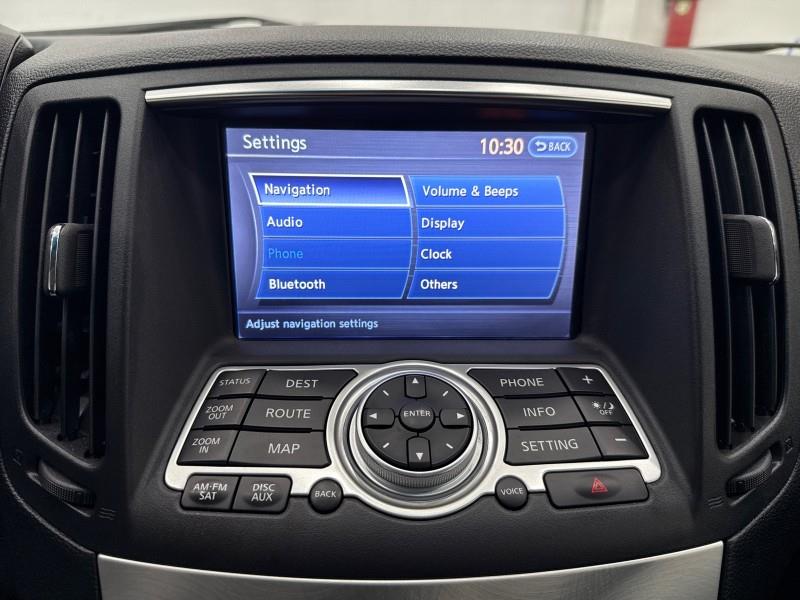 2014 Infiniti Legend photo