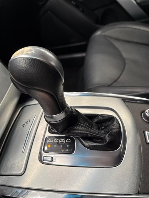 2014 Infiniti Legend photo