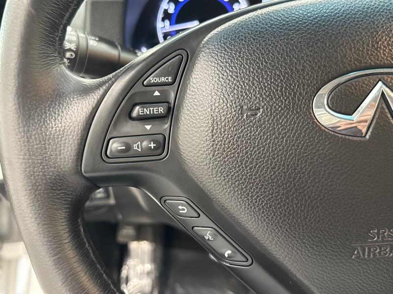 2014 Infiniti Legend photo