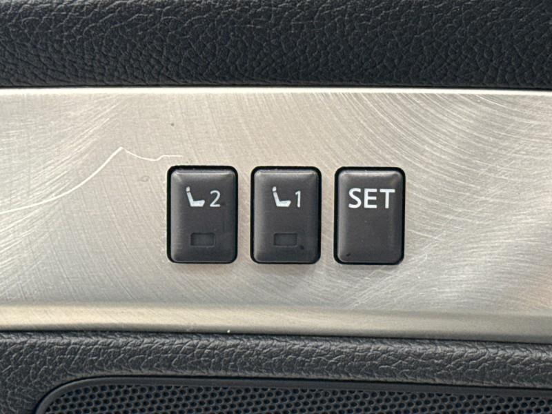 2014 Infiniti Legend photo