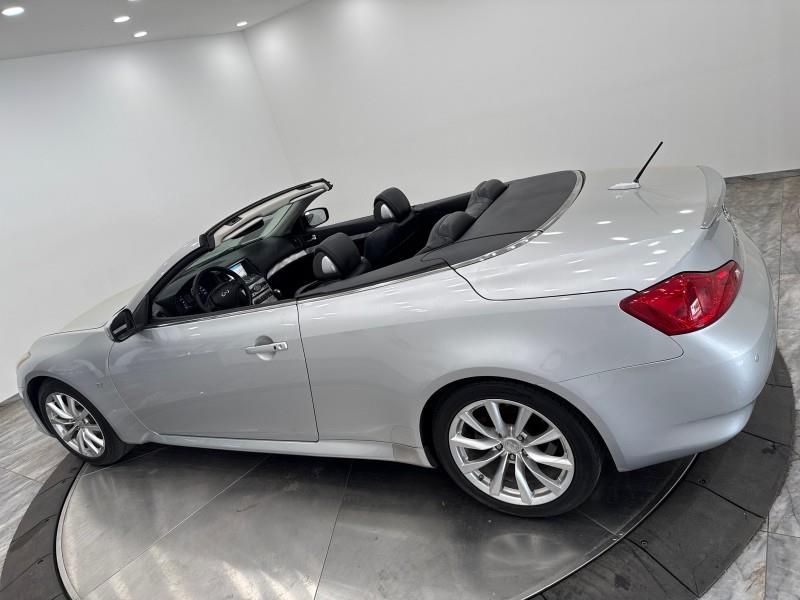 2014 Infiniti Legend photo