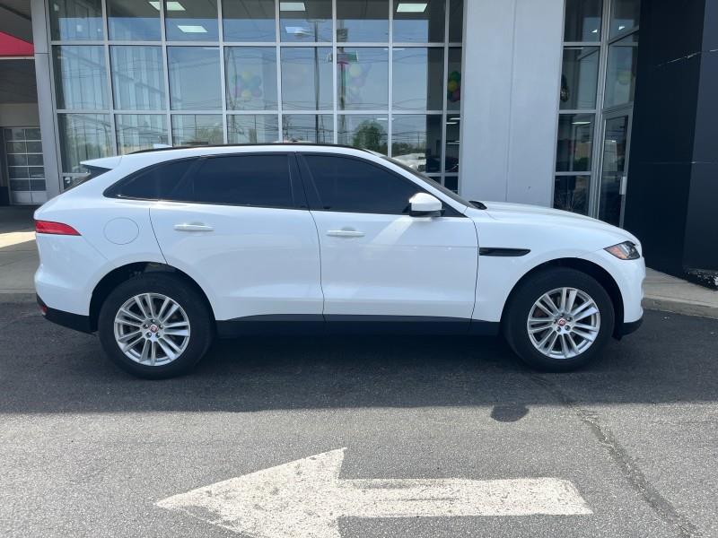 2017 Jaguar F-Pace 35t Prestige AWD photo