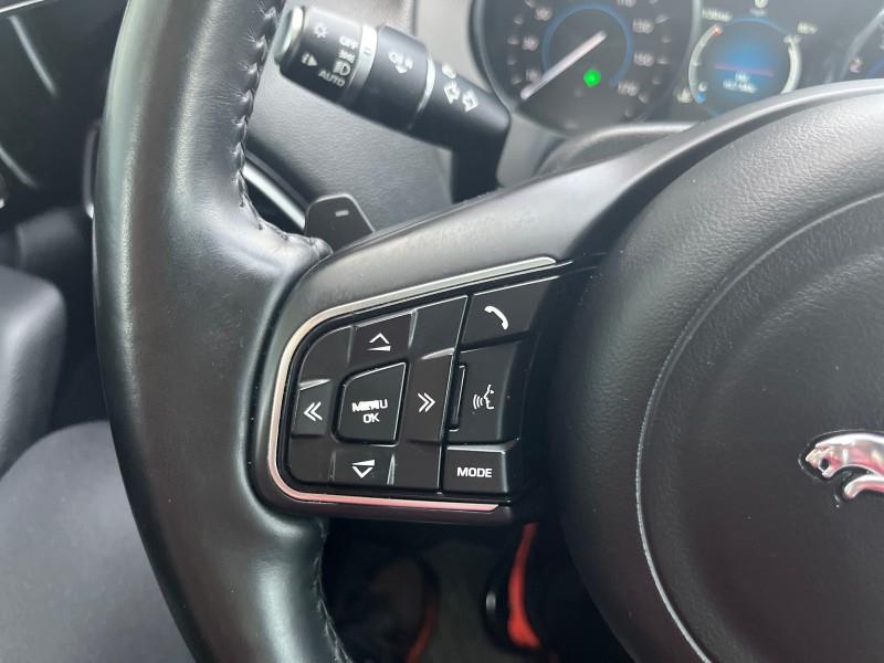 2017 Jaguar F-Pace 35t Prestige AWD photo
