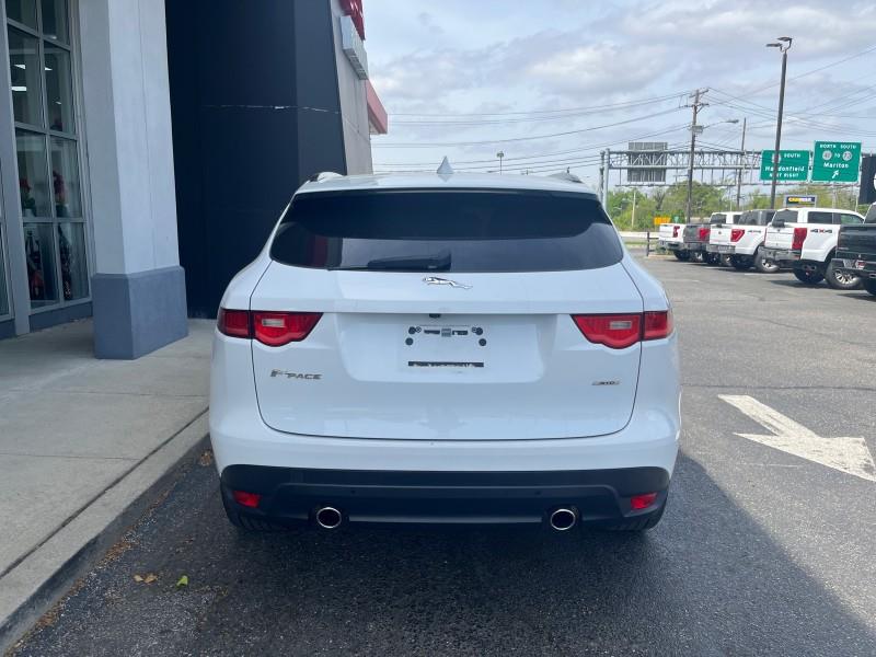 2017 Jaguar F-Pace 35t Prestige AWD photo
