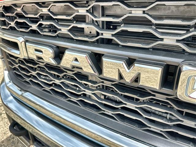 2022 RAM 3500 Tradesman photo