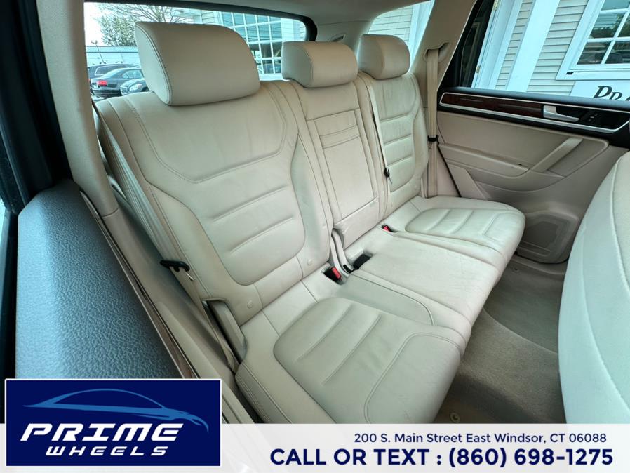 2013 Volkswagen Touareg VR6 Sport photo