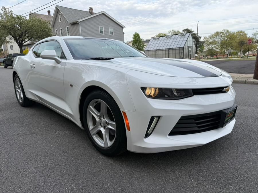2016 Chevrolet Camaro 2dr Cpe LT w/1LT photo