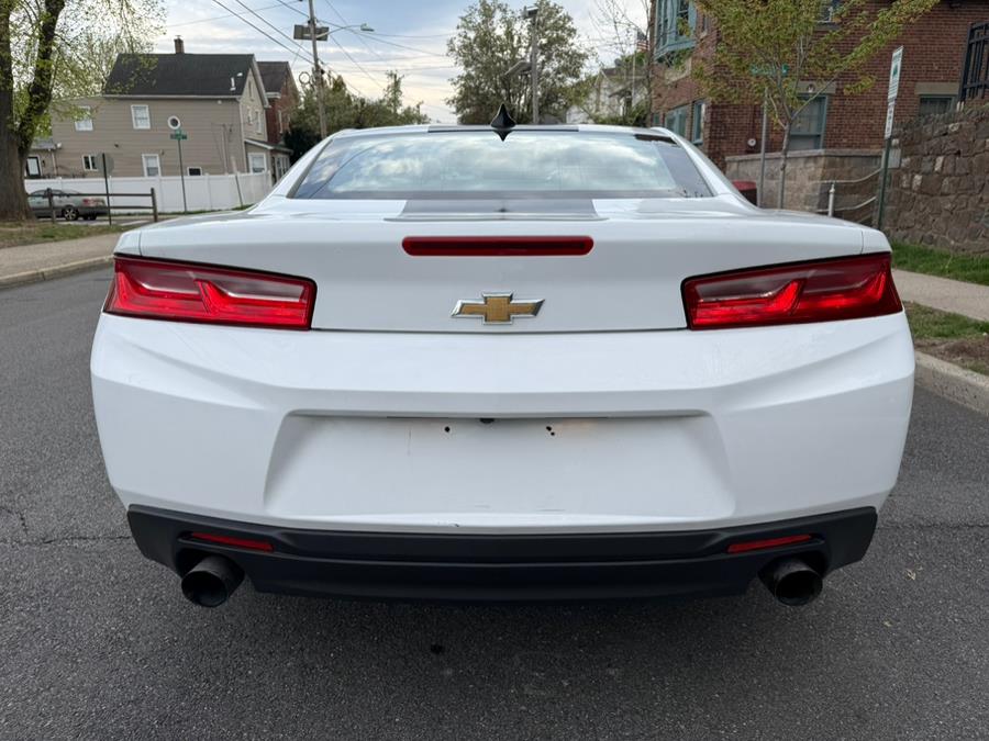2016 Chevrolet Camaro 2dr Cpe LT w/1LT photo
