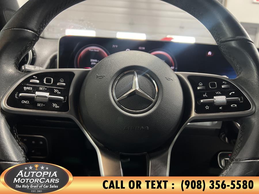 2021 Mercedes-Benz GLB GLB 250 photo