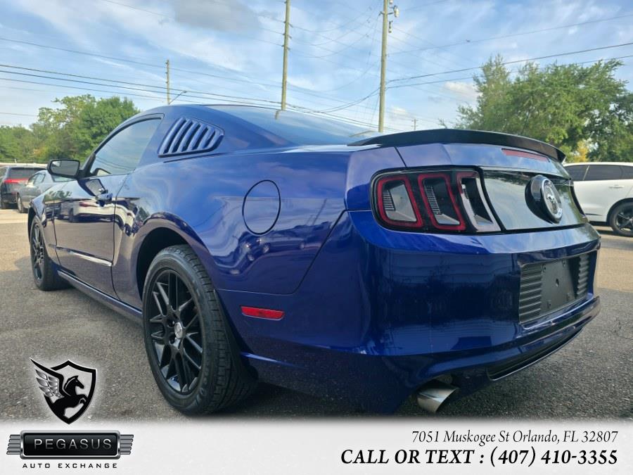 2014 Ford Mustang V6 photo
