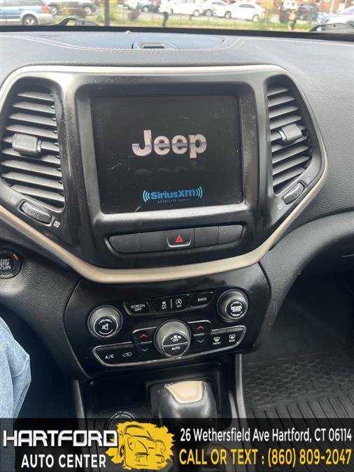 2015 Jeep Cherokee Limited 4x4 4dr SUV photo