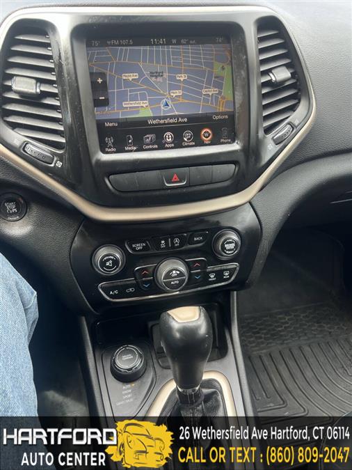 2015 Jeep Cherokee Limited 4x4 4dr SUV photo