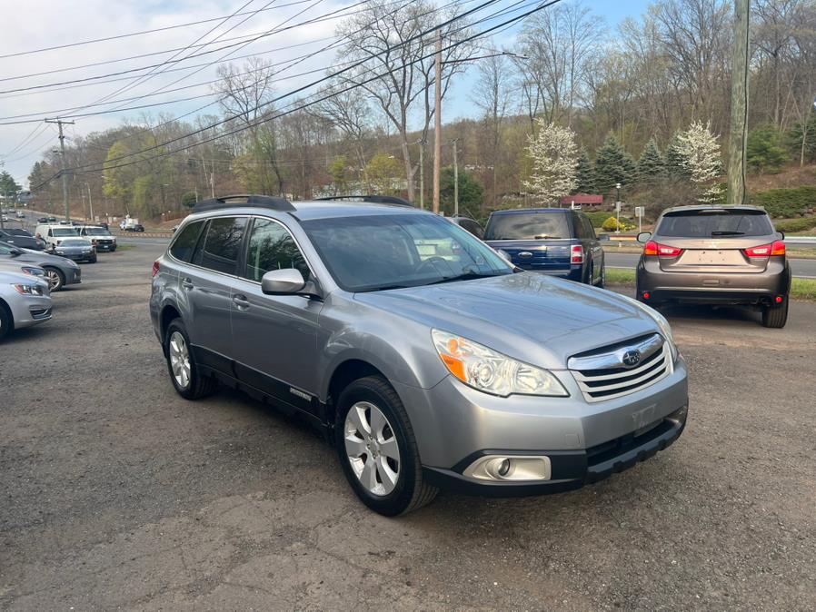 2010 Subaru Outback 2.5i Premium photo