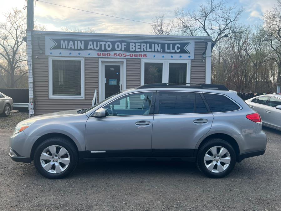 2010 Subaru Outback 2.5i Premium photo