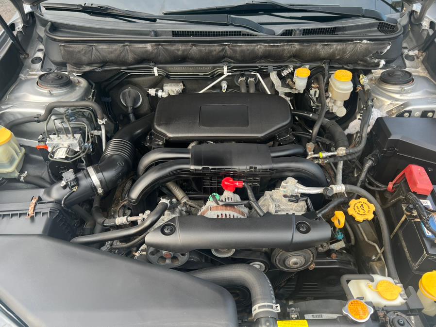 2010 Subaru Outback 2.5i Premium photo