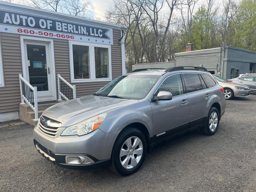 2010 Subaru Outback 2.5i Premium photo