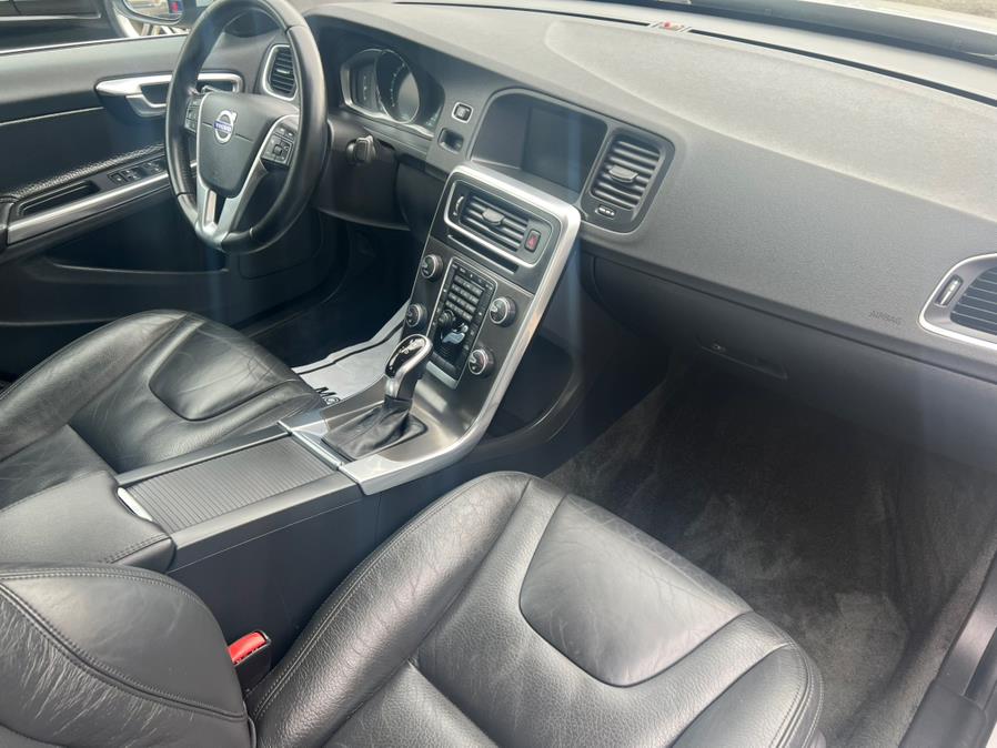 2014 Volvo S60 T5 photo