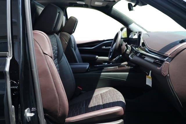 2022 Cadillac Escalade Sport Platinum photo