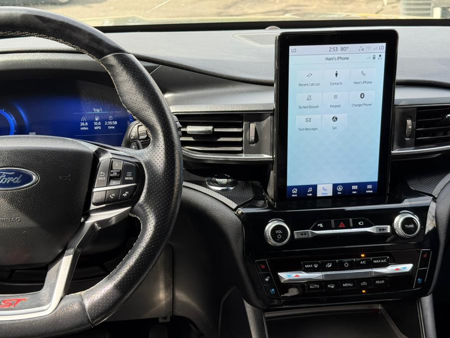 2022 Ford Explorer ST 4WD photo