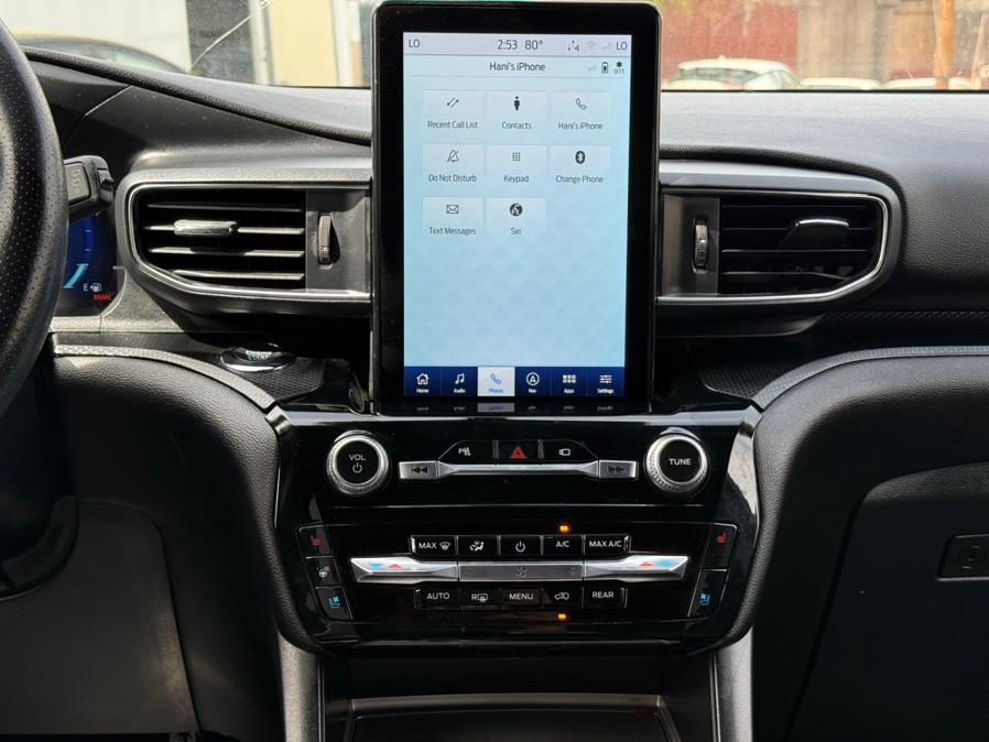 2022 Ford Explorer ST 4WD photo