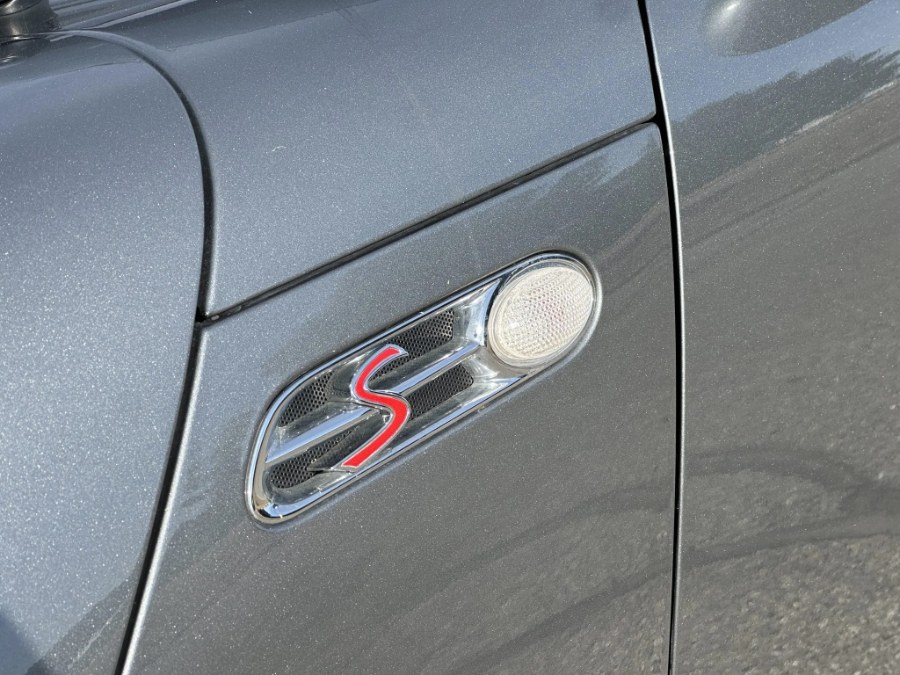 2005 MINI Cooper S photo