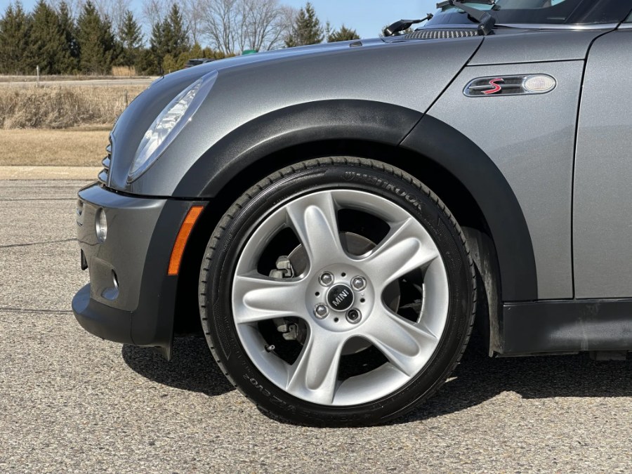 2005 MINI Cooper S photo