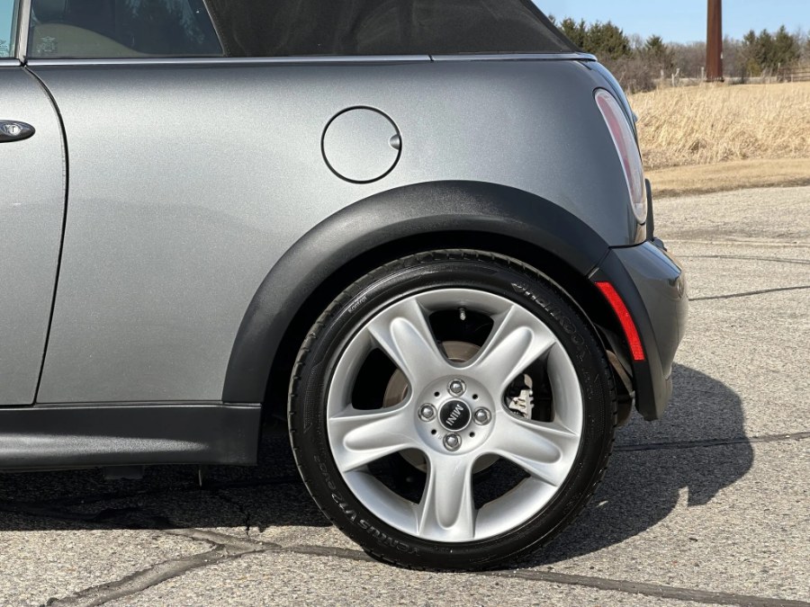 2005 MINI Cooper S photo