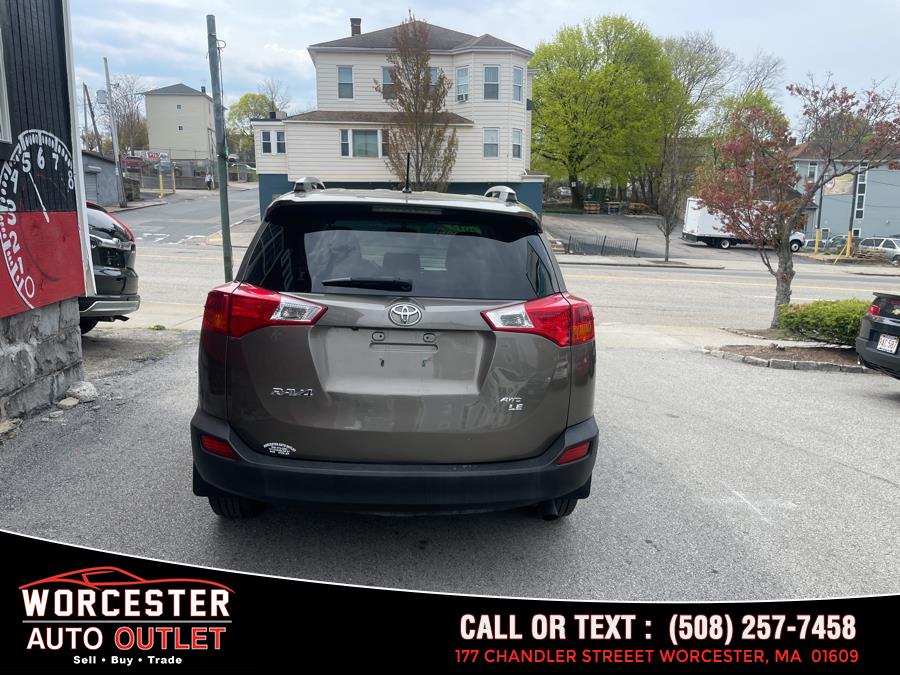 2013 Toyota RAV4 LE photo