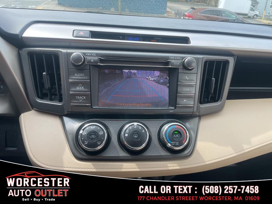 2013 Toyota RAV4 LE photo