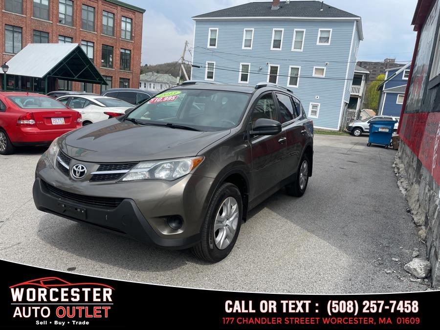 2013 Toyota RAV4 LE photo