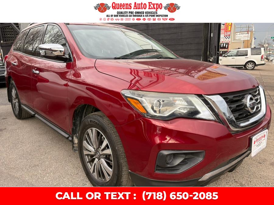2017 Nissan Pathfinder 4x4 SV photo