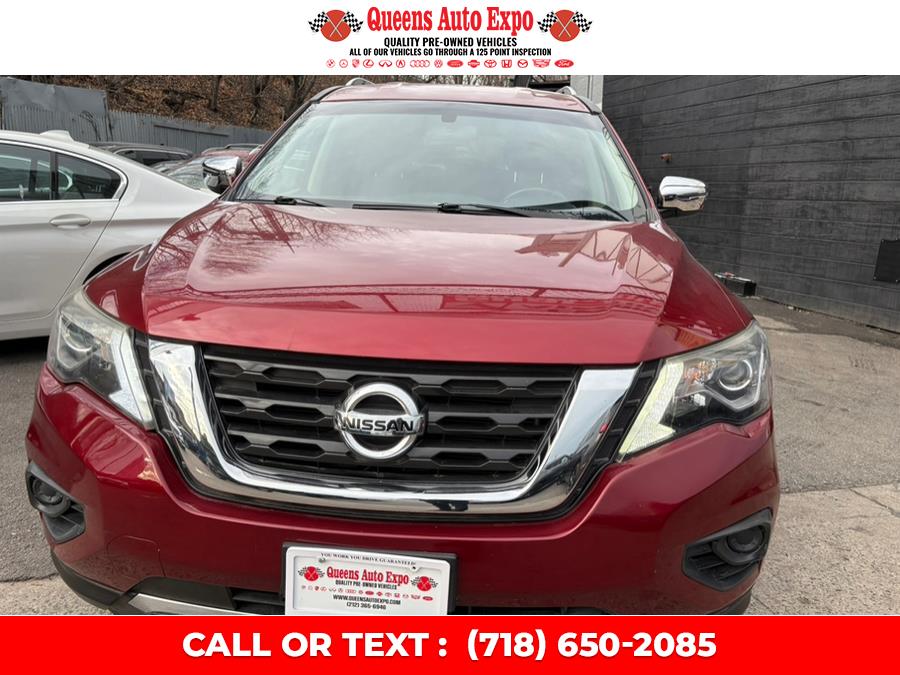 2017 Nissan Pathfinder 4x4 SV photo