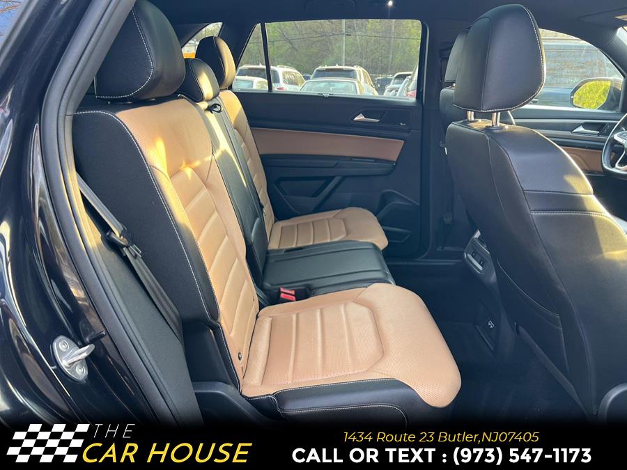 2020 Volkswagen Atlas Cross Sport 3.6L V6 SEL Premium 4MOTION photo