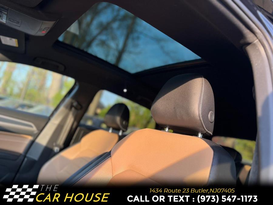 2020 Volkswagen Atlas Cross Sport 3.6L V6 SEL Premium 4MOTION photo