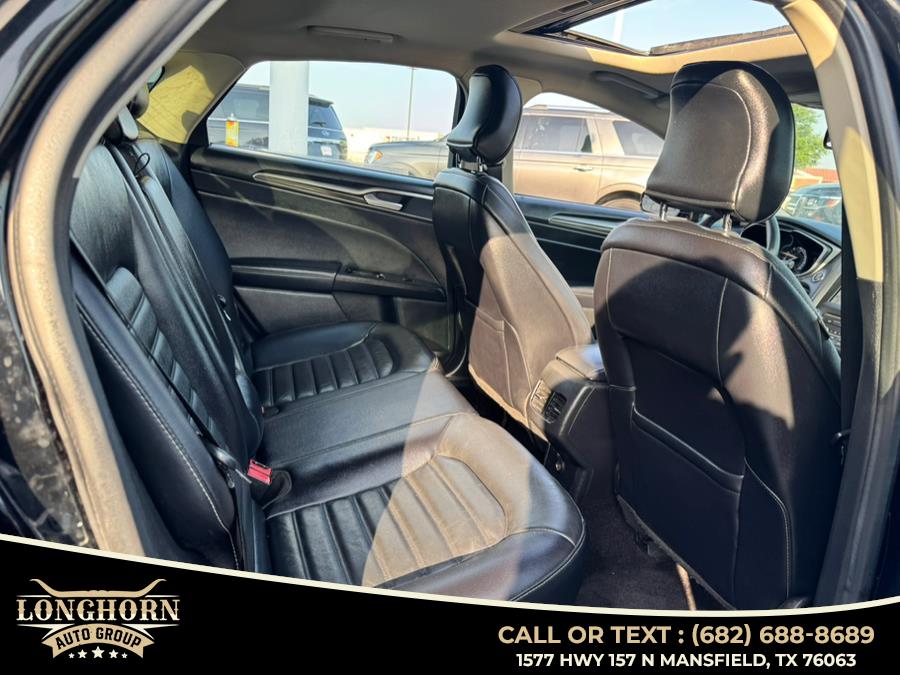 2017 Ford Fusion SE FWD photo
