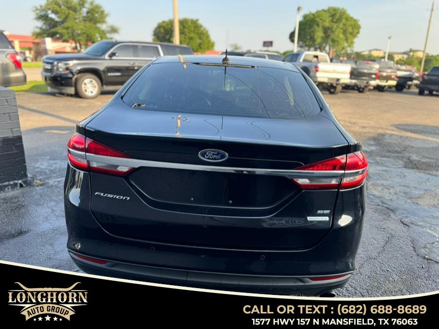 2017 Ford Fusion SE FWD photo
