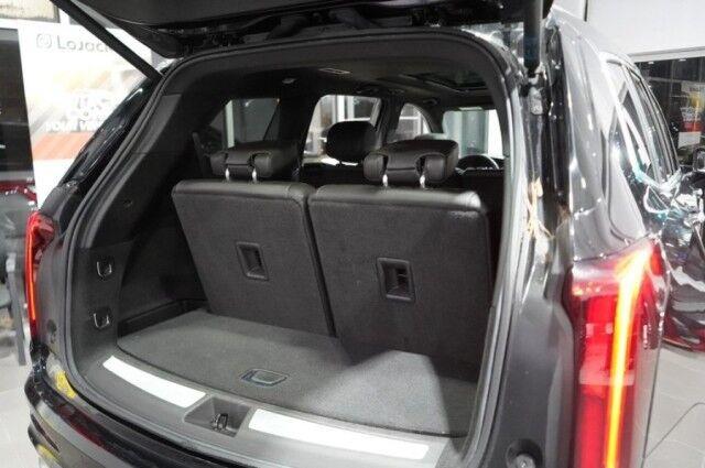 2023 Cadillac XT6 AWD 4dr Premium Luxury photo