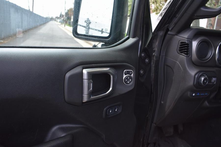 2023 Jeep Wrangler Willys 4xe photo