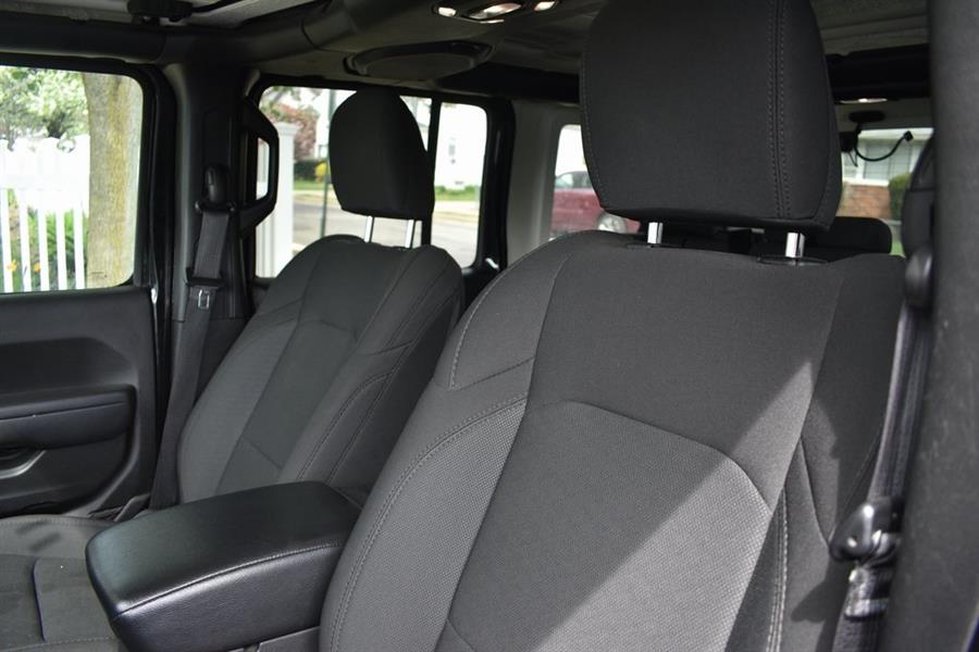 2023 Jeep Wrangler Willys 4xe photo