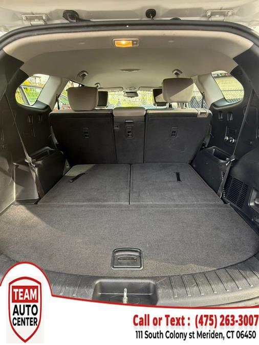 2017 Hyundai Santa Fe SE 3.3L Auto AWD photo
