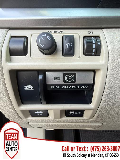 2012 Subaru Legacy 2.5i Premium photo