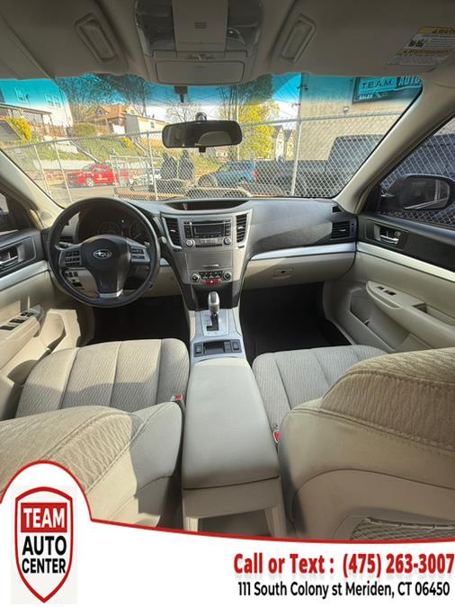 2012 Subaru Legacy 2.5i Premium photo