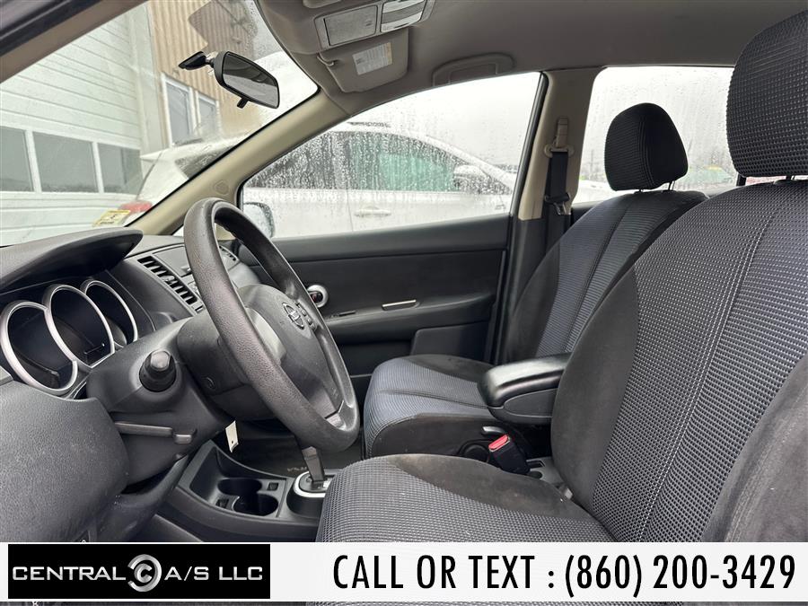 2010 Nissan Versa 1.8 SL photo