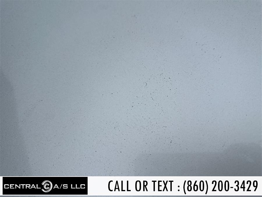 2010 Nissan Versa 1.8 SL photo