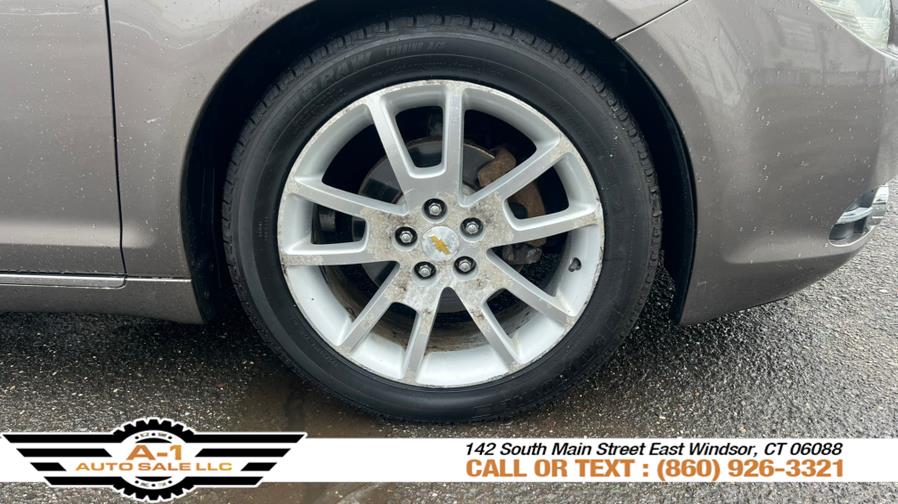 2011 Chevrolet Malibu LTZ photo