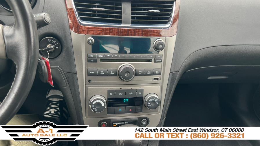 2011 Chevrolet Malibu LTZ photo