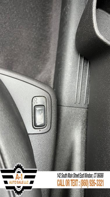2011 Chevrolet Malibu LTZ photo