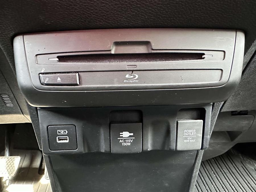2023 Honda Odyssey Elite photo