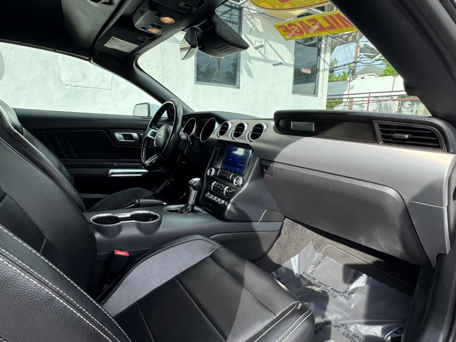 2022 Ford Mustang EcoBoost Premium Convertible photo
