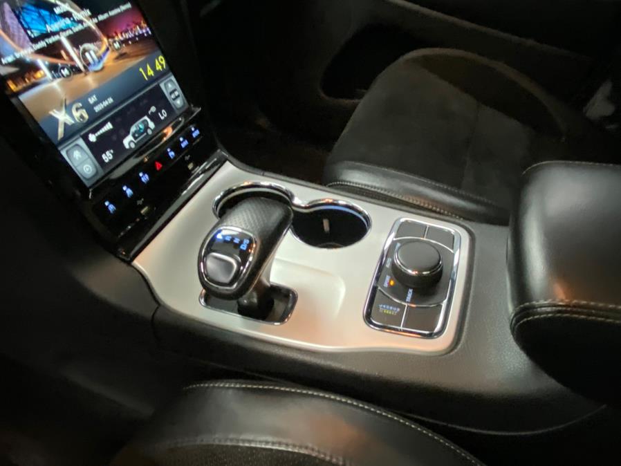 2015 Jeep Grand Cherokee 4WD 4dr SRT photo